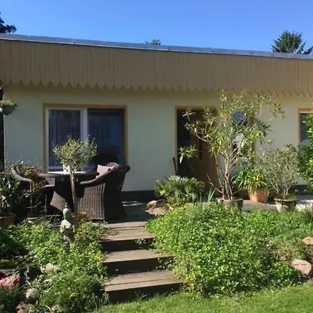 Дом отдыха Ferienwohnung Mahlsdorf-ein Quantchen Mehr *